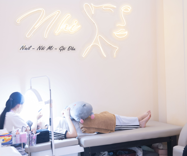 Tiệm Nails Nhà Nhi