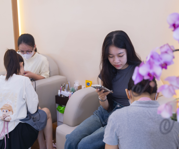Tiệm Nails Nhà Nhi